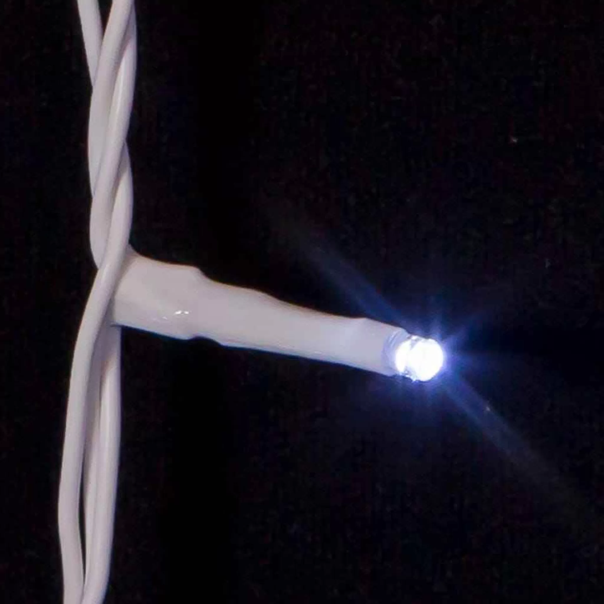 Kurt Adler 600-Light 49.2-Foot Cool White Led White Wire Rice Light Set